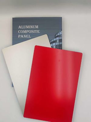 Fogli di rivestimento in alluminio resistenti al fuoco con finitura anodizzata a base di 3,0 mm per applicazioni in zone costiere