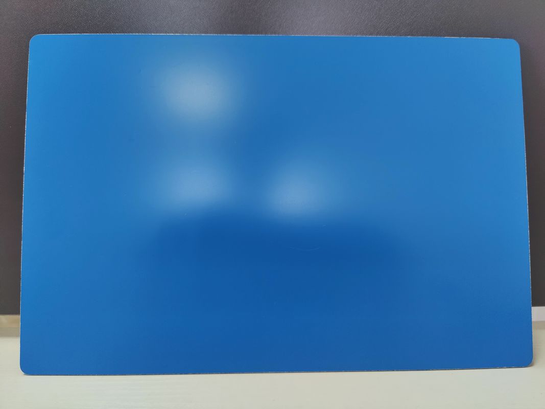 Hochglänzende PE-Aluminium-Verbundplatte 0,12 mm Aluminium 2,0 mm Dicke für Büroverschnitte
