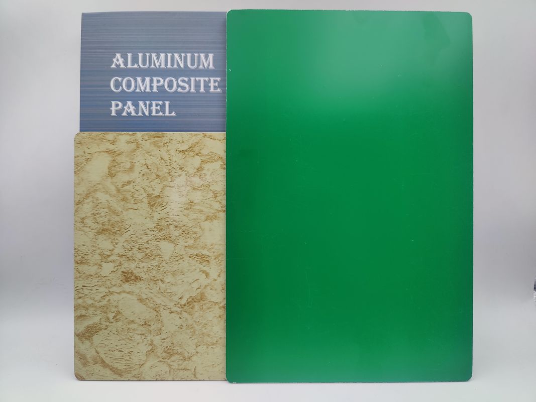 Fabbricazione di fogli interni ACP a prova di incendio 0,2 mm Strato metallico Superficie lucida per uffici moderni
