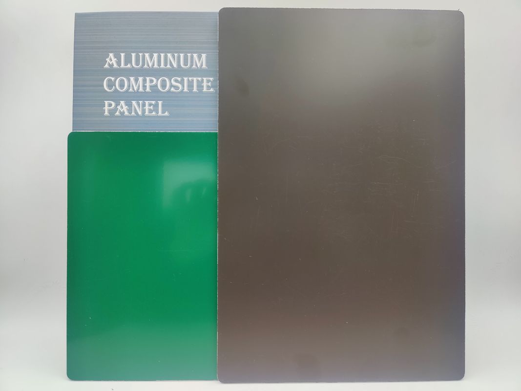 Panneaux ACP ignifugés finition miroir et peau de 0,3 mm pour intérieurs de bureaux modernes